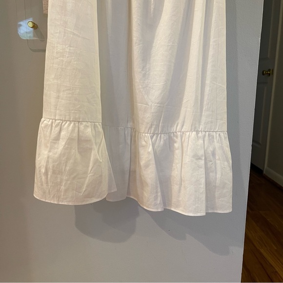 Gal Meets Glam Blakely Dress in Soft White - Picture 4 of 6